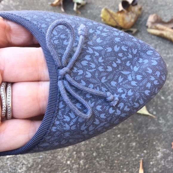 Women's Gap Floral Denim Pattern Flats Size 10M - Picture 2 of 3